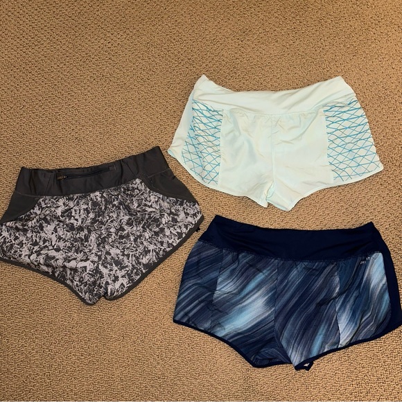NIKE AND UNDER ARMOUR RUNNING SHORTS BUNDLE - Picture 16 of 16